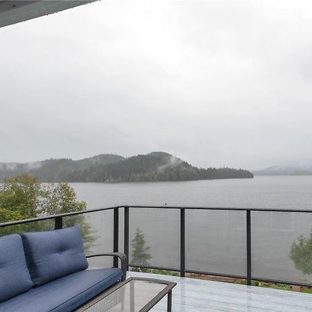 The Oceanfront Inn On Stephens Bay 콜하버 외부 사진